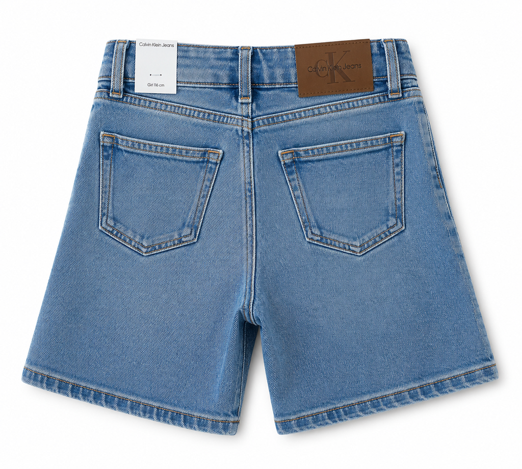 Calvin Klein Jeans Shorts Mädchen Größe 116 hellblaue Denim-Shorts neu mit Etikett Rückansicht
