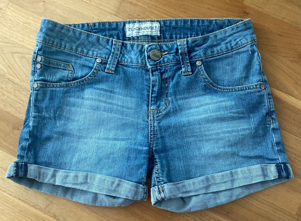 Clockhouse Damen Jeans Shorts hellblau mit Umschlag und Used-Waschung Vorderansicht