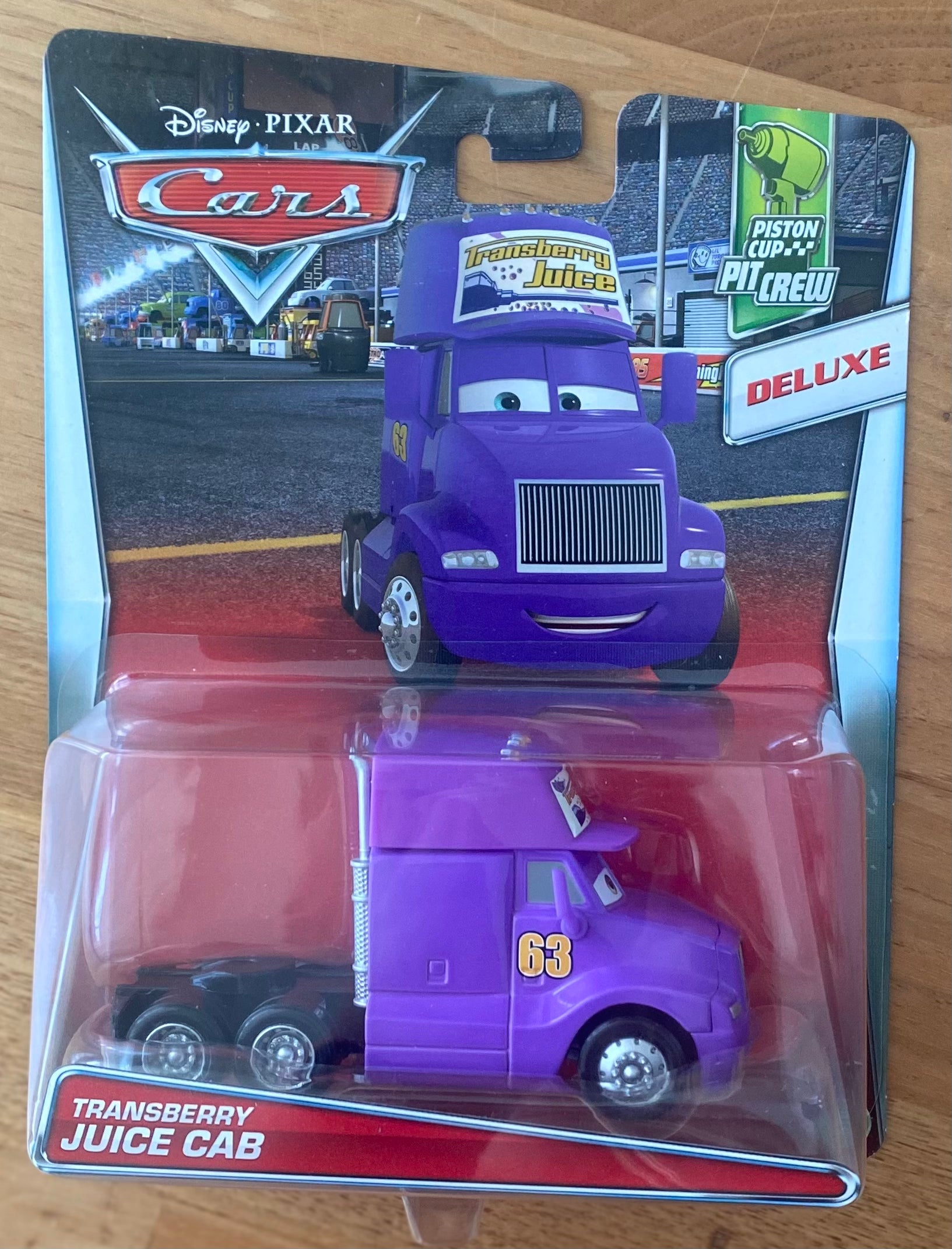 Mattel Disney Pixar Cars Transberry Juice Cab Nummer Deluxe Die-Cast Fahrzeug