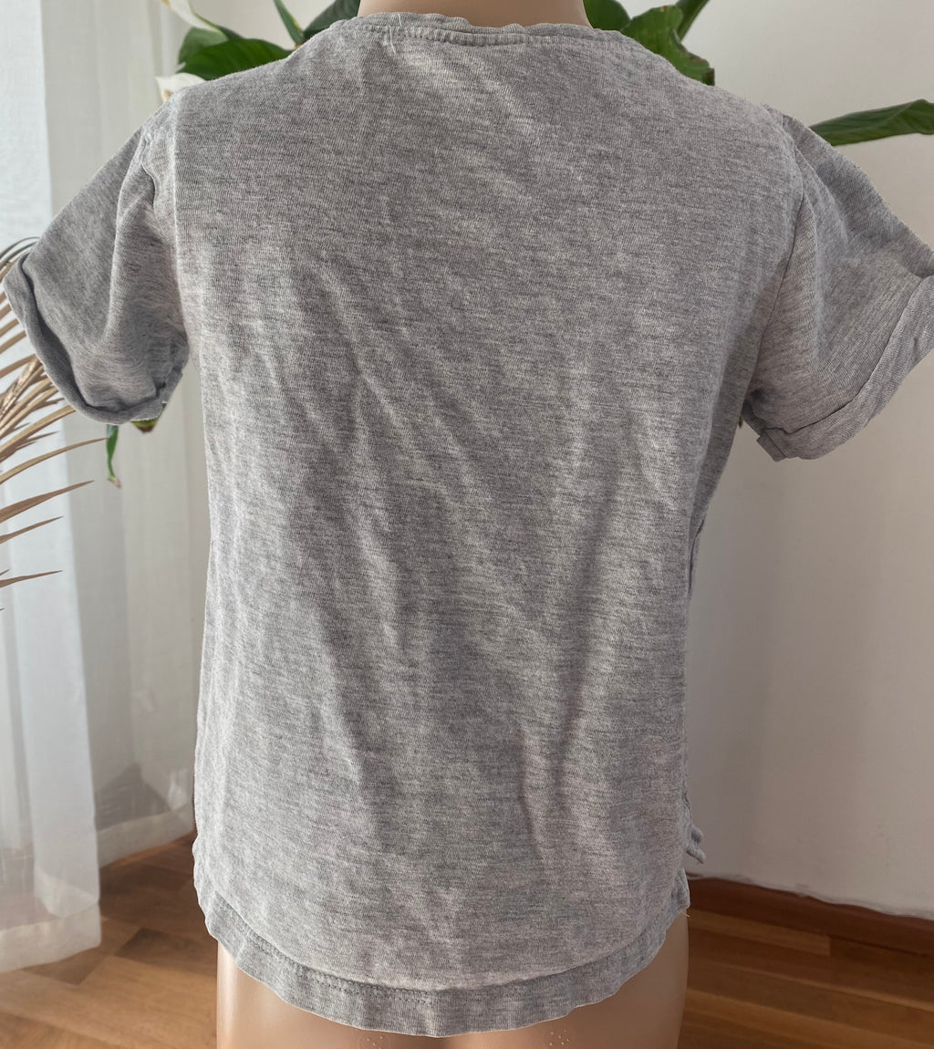 Graues H&M Mädchen T-Shirt Größe 92 Rückseite, kurzarm Basic Shirt, weiches Baumwollmaterial, schlichtes Design