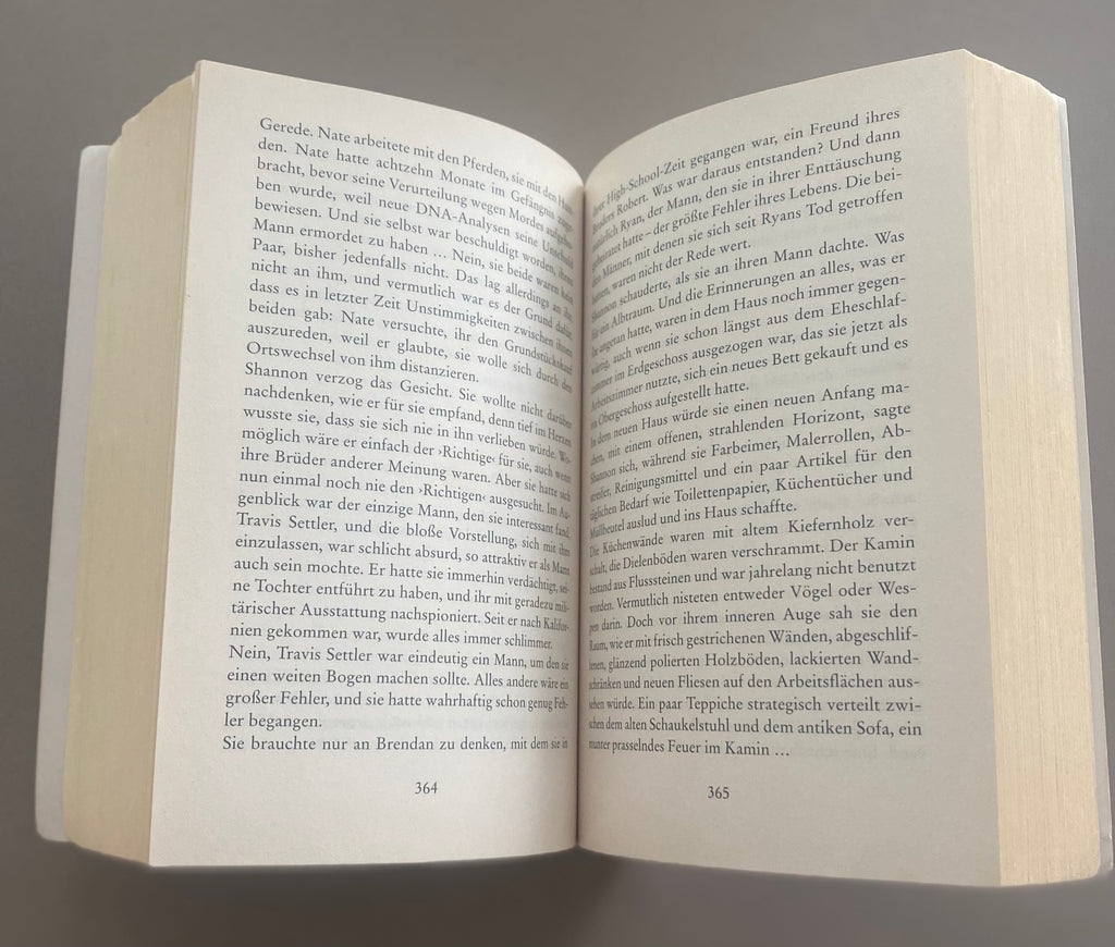 Taschenbuch „Süß schmeckt die Rache (Death Kiss)“ von Lisa Jackson, rotes Thriller-Cover aus dem Knaur Verlag in sehr gutem gebrauchten Zustand. Innenseite