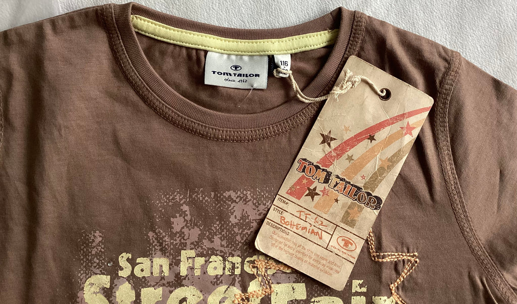 Tom Tailor T-Shirt mit Print & Stickerei braun Gr. 116 - Neu mit Etikett