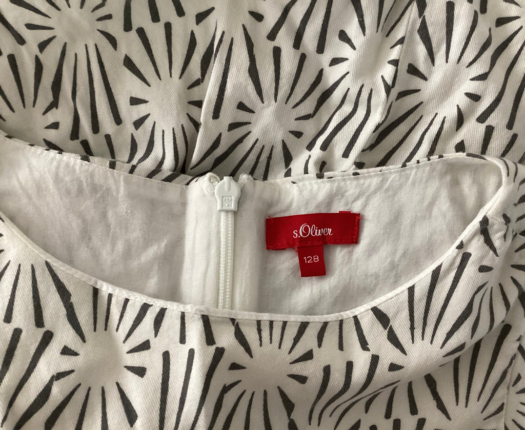 S. Oliver - Kleid (festlich) mit Muster - bunt - Mädchen - Gr. 128 - neuwertig