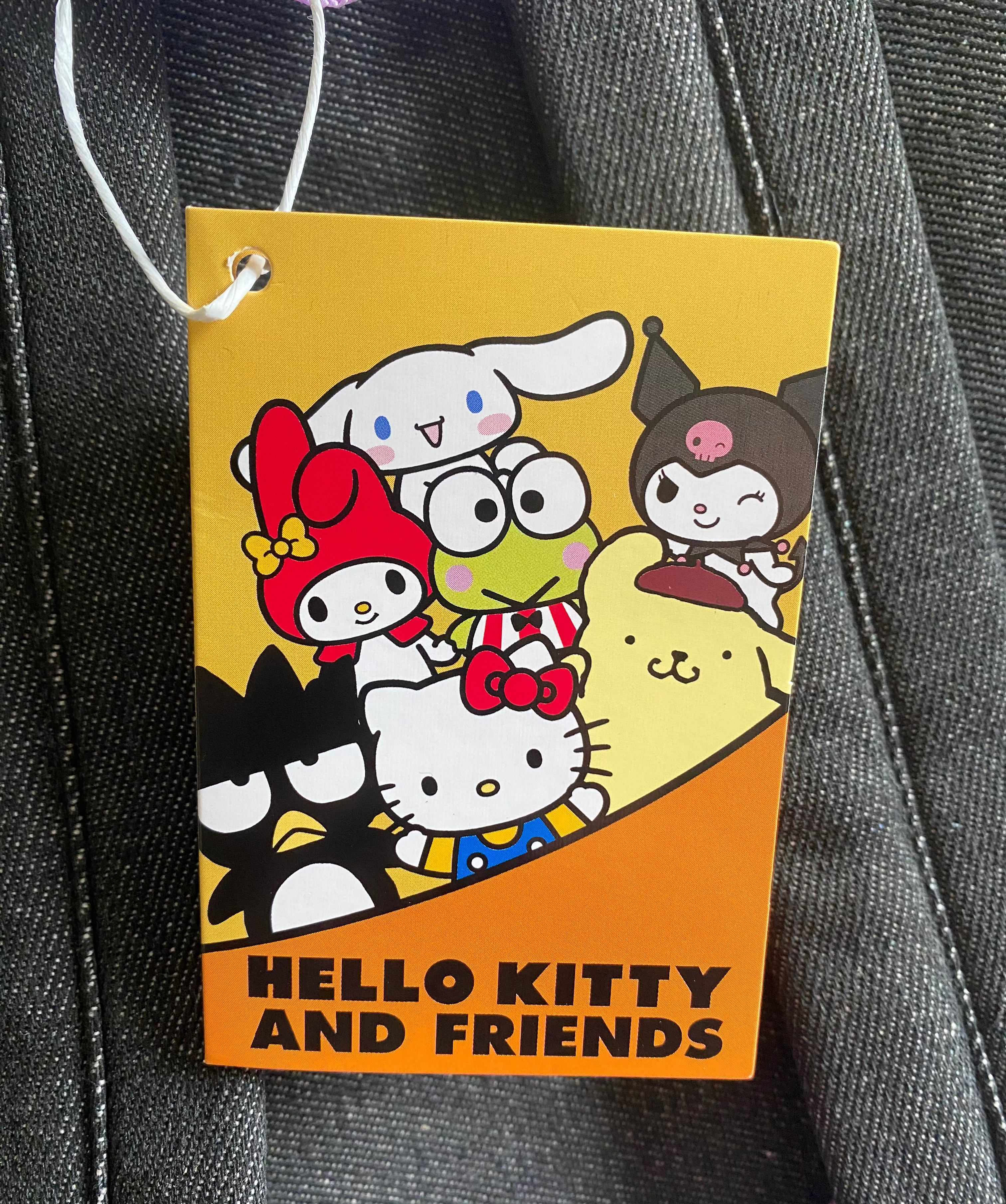 Originalanhänger mit Hello Kitty and Friends Motiv am Kuromi Rucksack