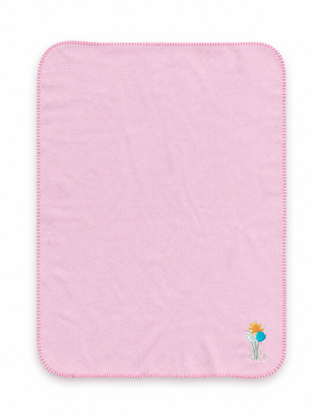 Rosa Babydecke aus weichem Fleece mit dekorativer Blumenstickerei in der Ecke. Kuschelige Kinderdecke mit eingefasstem Rand, ideal für Kinderwagen, Bettchen oder gemütliche Kuschelstunden.