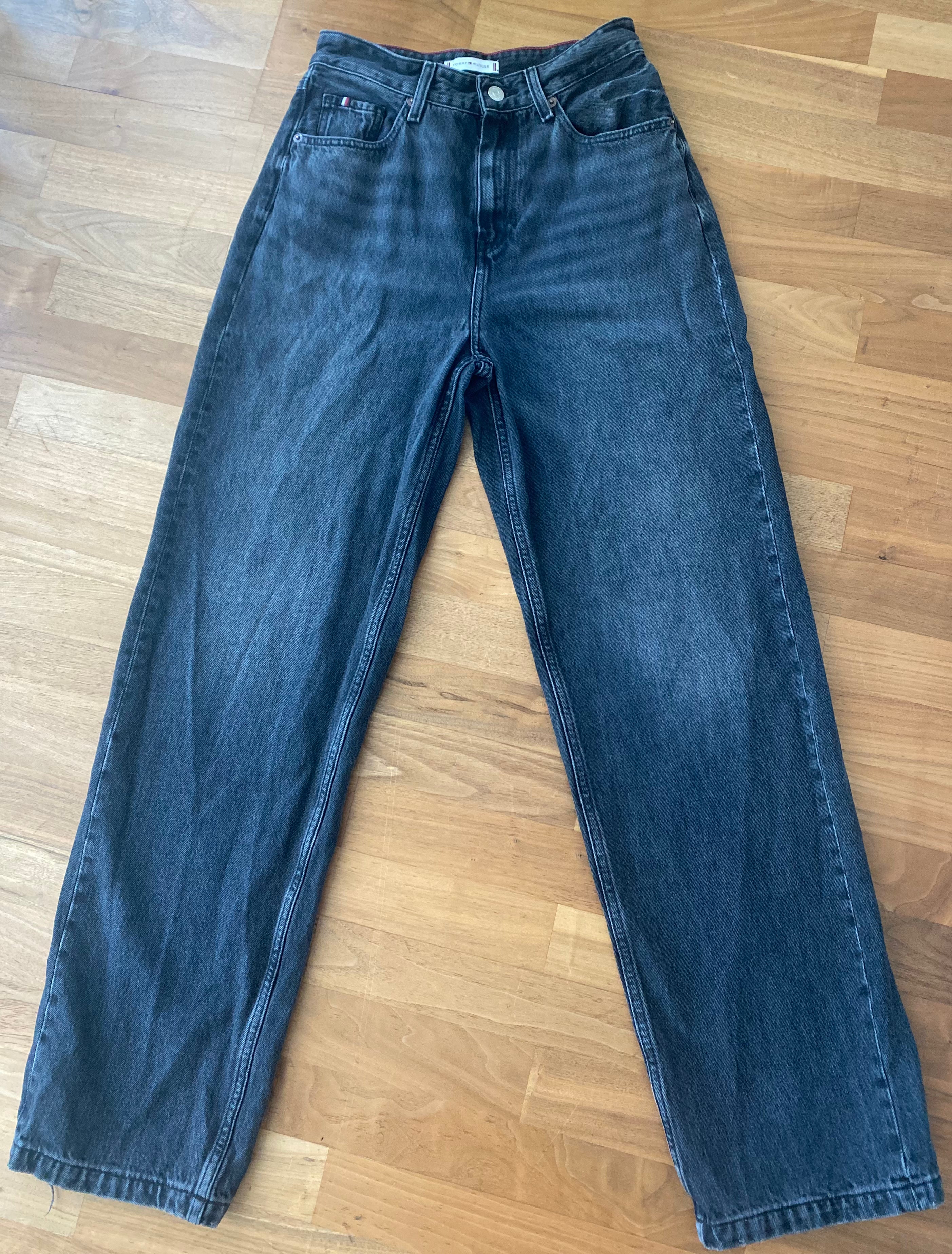 Original Tommy Hilfiger Girls schwarz Jeans straight W27 x  L32 - sehr gut
