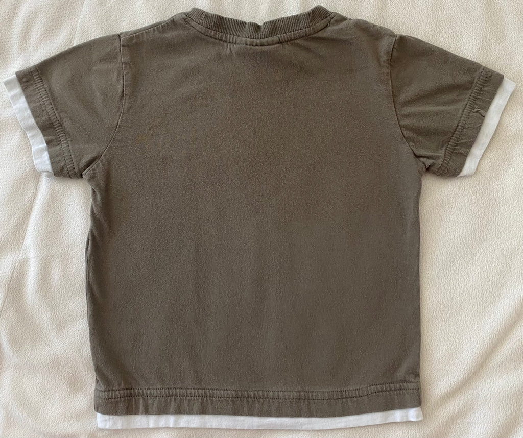 Kinder T-Shirt braun kurzarm Rückseite schlicht ohne Print bequemes Jungen Shirt Größe 104
