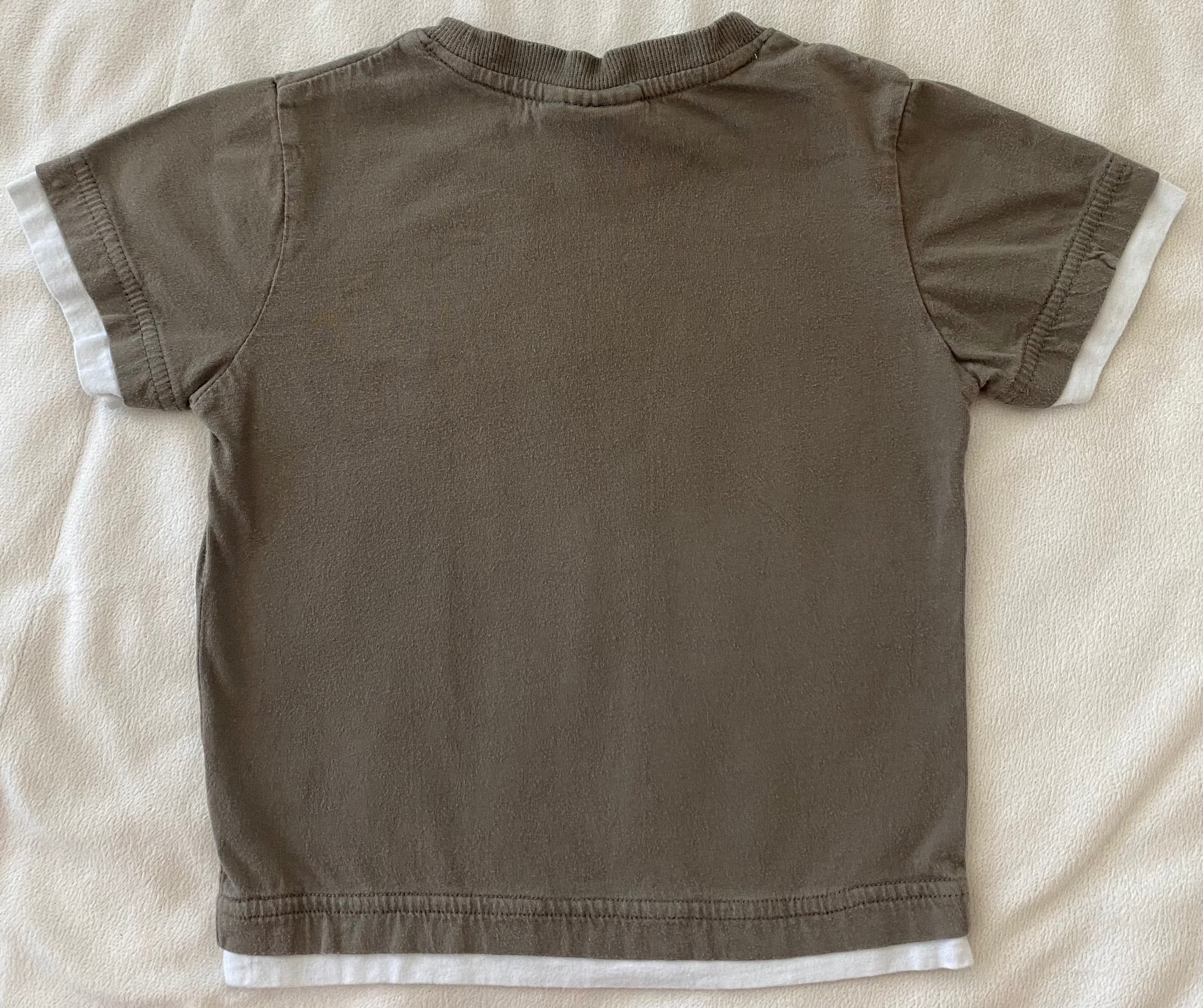 Kinder T-Shirt braun kurzarm Rückseite schlicht ohne Print bequemes Jungen Shirt Größe 104