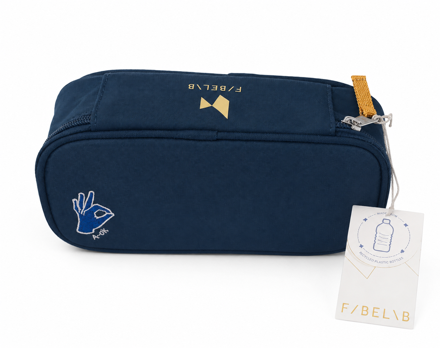 Fabelab Federmäppchen in Navy mit praktischer Ausklappfunktion. Nachhaltiges Schulmäppchen für Kinder mit Reißverschluss und Namensfeld.