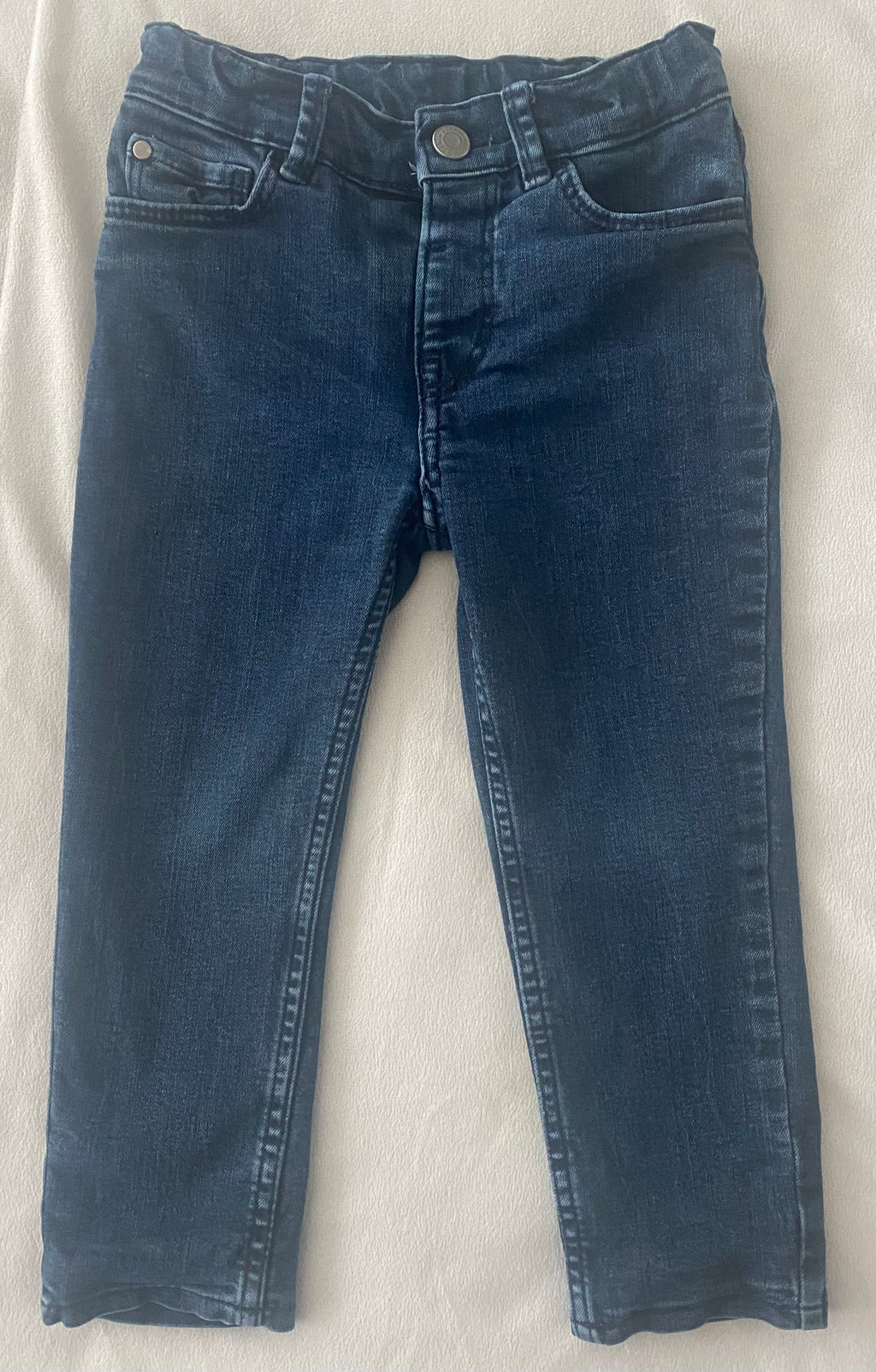 Kinder Jeans dunkelblau Größe 116 Vorderansicht Slim Fit klassischer Schnitt